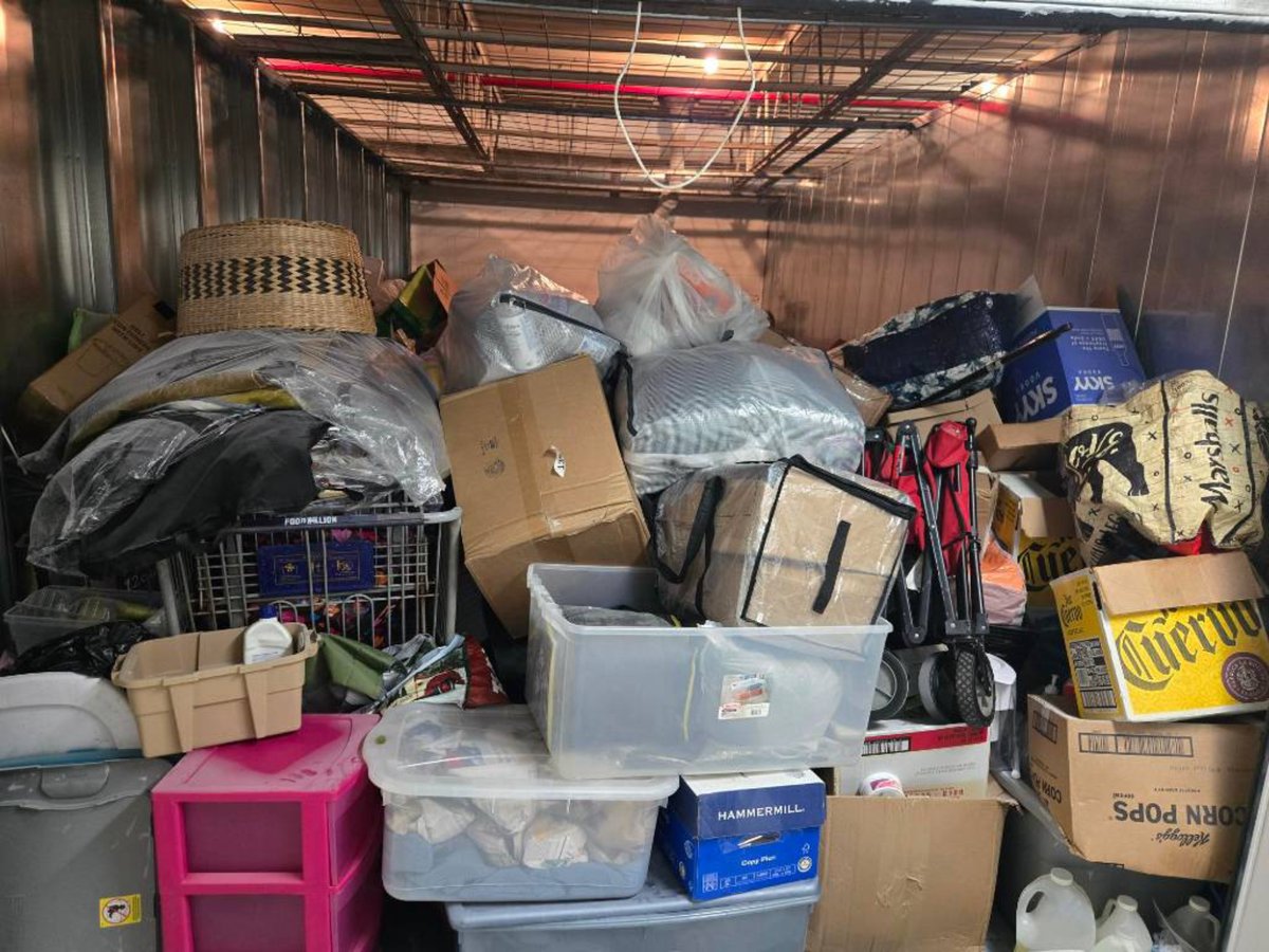 10 x 20 storage unit in Norfolk, VA