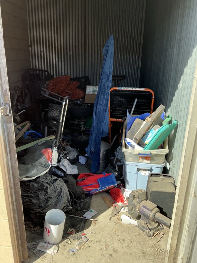 8 x 14 storage unit in Bakersfield, CA