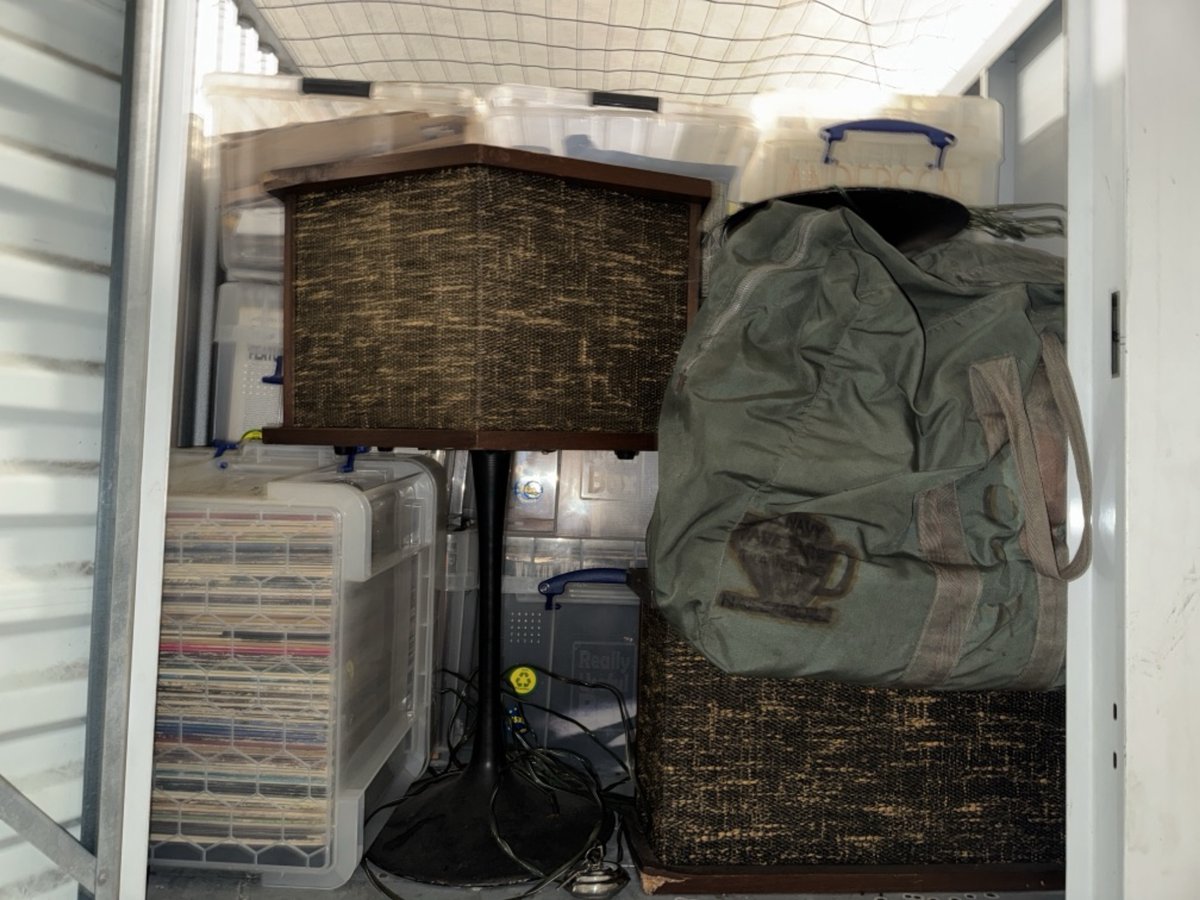 3 x 4 storage unit in Long Beach, CA