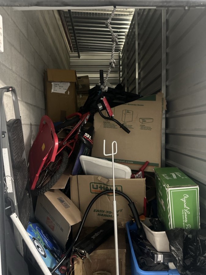 5 x 15 storage unit in Long Beach, CA