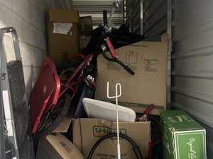 5 x 15 storage unit in Long Beach, CA