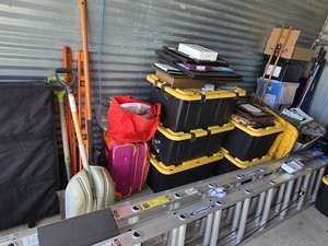 10 x 20 storage unit in Lewis Center, OH