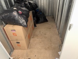 5 x 10 storage unit in Long Beach, CA