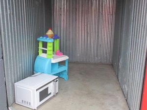 5 x 10 storage unit in Waukegan, IL