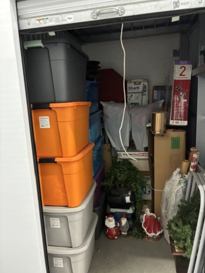 5 x 7 storage unit in Harwood Heights, IL