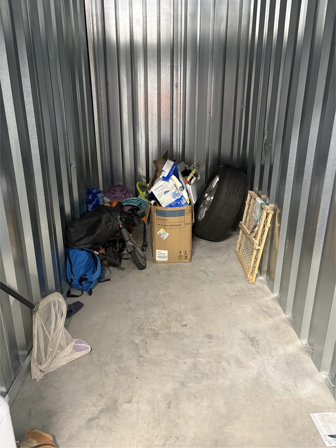 5 x 10 storage unit in Lake Charles, LA