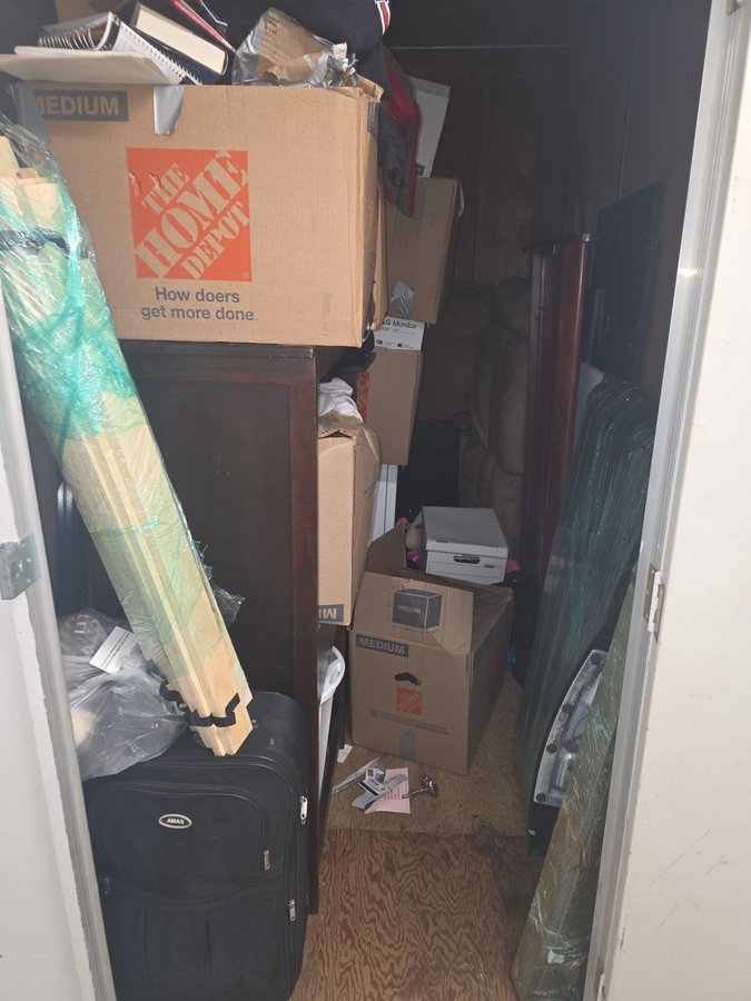 5 x 10 storage unit in South San Francisco, CA