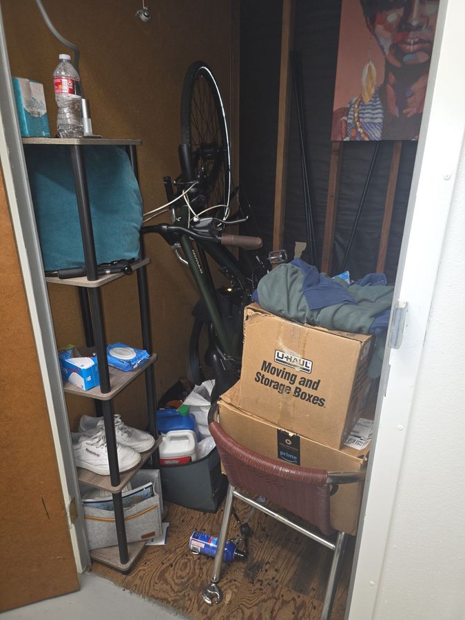 4 x 5 storage unit in South San Francisco, CA