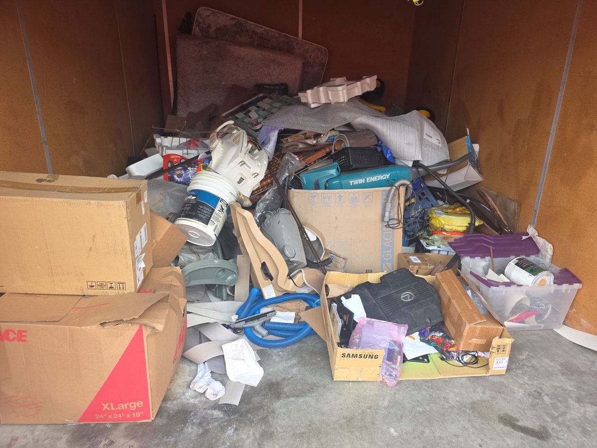 10 x 15 storage unit in South San Francisco, CA