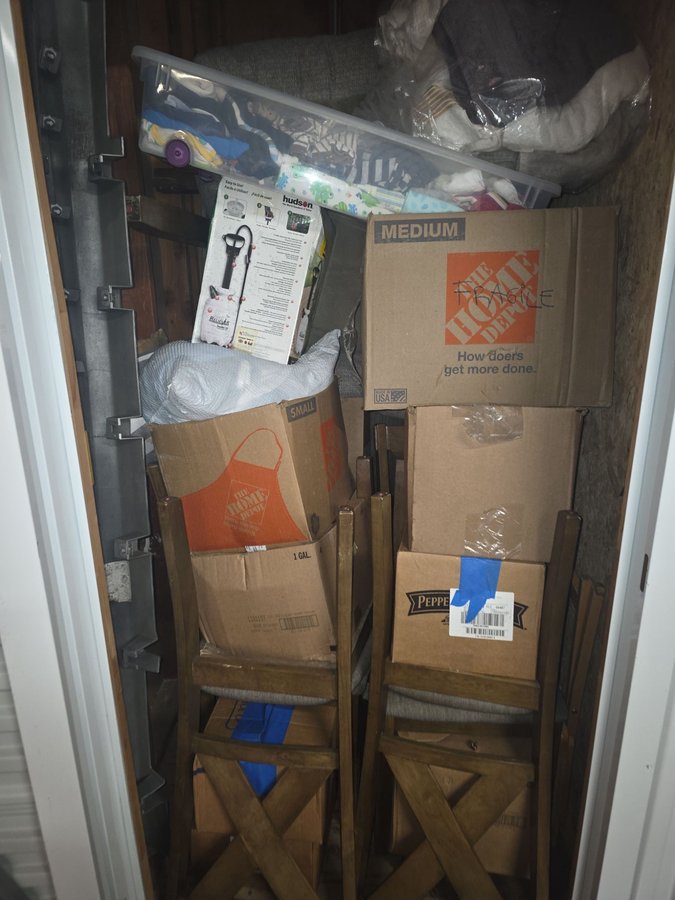 4 x 5 storage unit in South San Francisco, CA