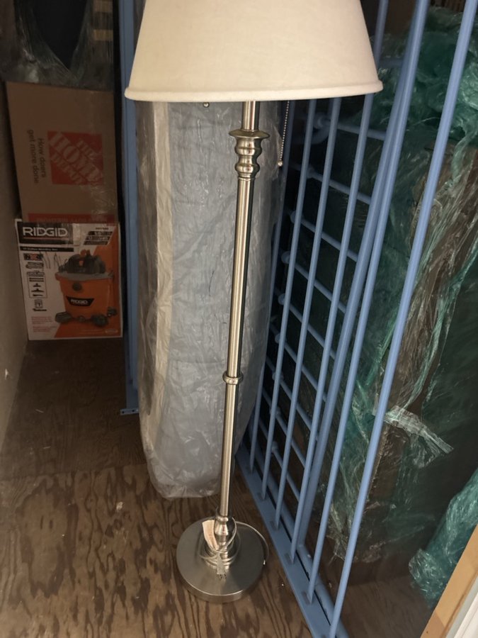 5 x 10 storage unit in South San Francisco, CA
