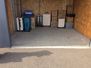 10 x 10 storage unit in Salem, OR