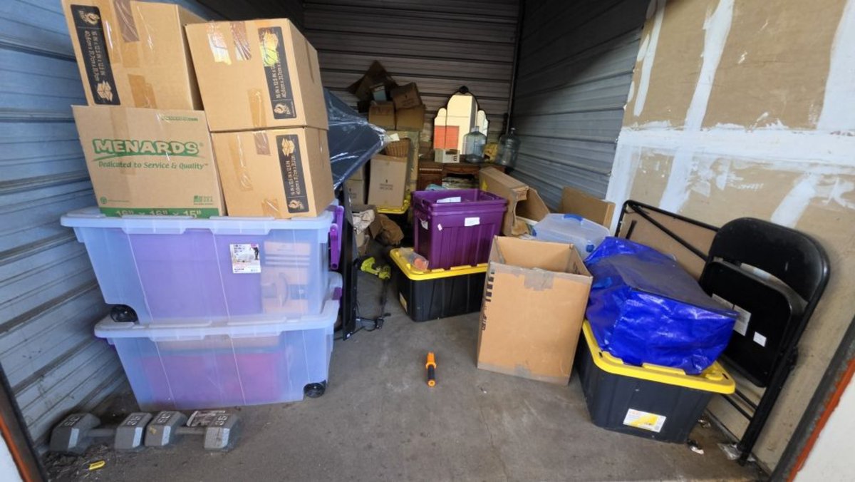 10 x 15 storage unit in Davie, FL