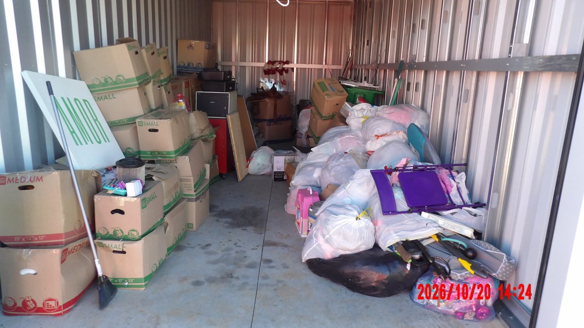 10 x 25 storage unit in Clarksville, TN