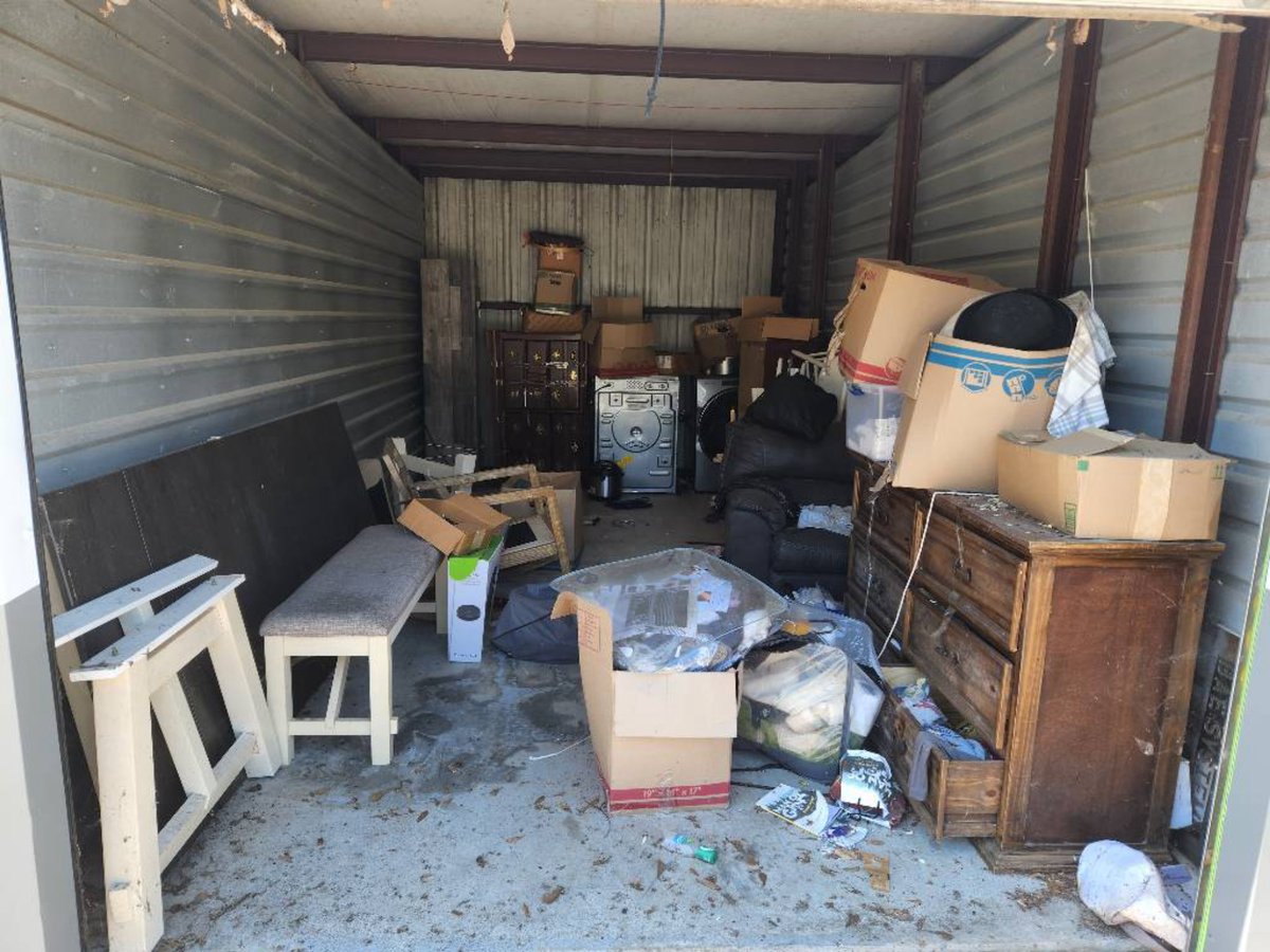 10 x 20 storage unit in Beaumont, TX