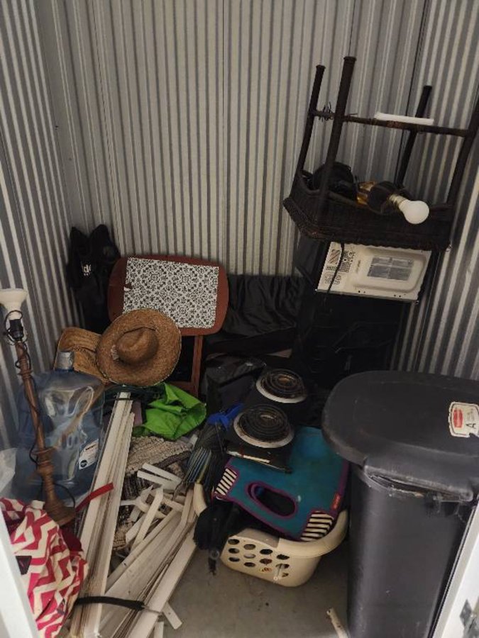 5 x 5 storage unit in Beaumont, TX