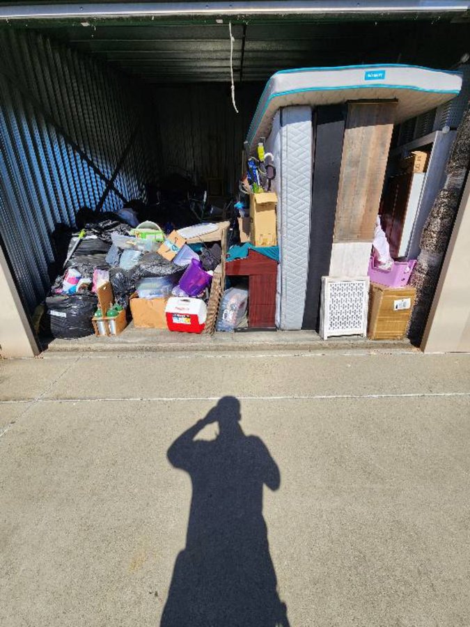 14 x 20 storage unit in Sacramento, CA