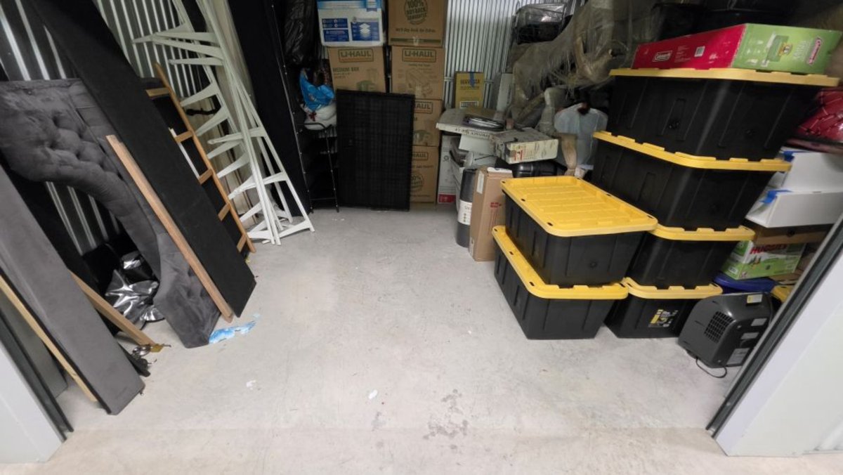 10 x 15 storage unit in Davie, FL