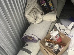 5 x 10 storage unit in Los Angeles, CA