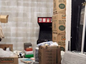 10 x 23 storage unit in Los Angeles, CA