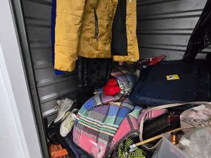 5 x 3 storage unit in Los Angeles, CA