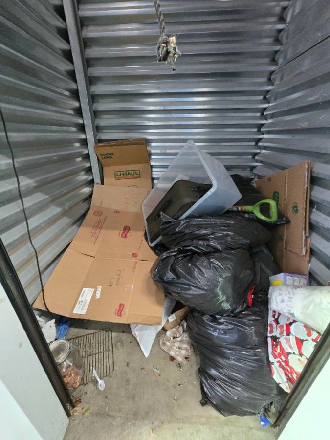 5 x 5 storage unit in Stockton, CA