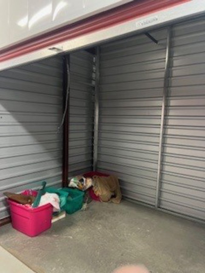 7 x 10 storage unit in Beaumont, CA