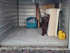 10 x 10 storage unit in Mechanicsburg, PA