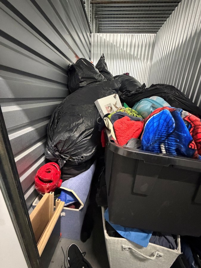 5 x 10 storage unit in Palm Desert, CA