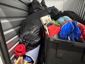 5 x 10 storage unit in Palm Desert, CA