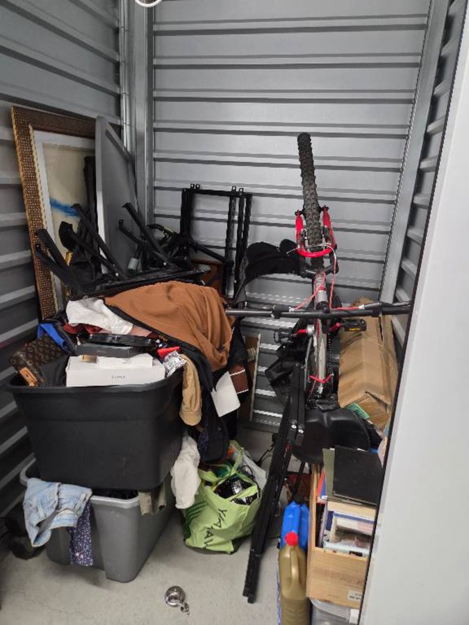 5 x 5 storage unit in Las Vegas, NV