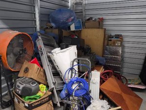 10 x 10 storage unit in Las Vegas, NV