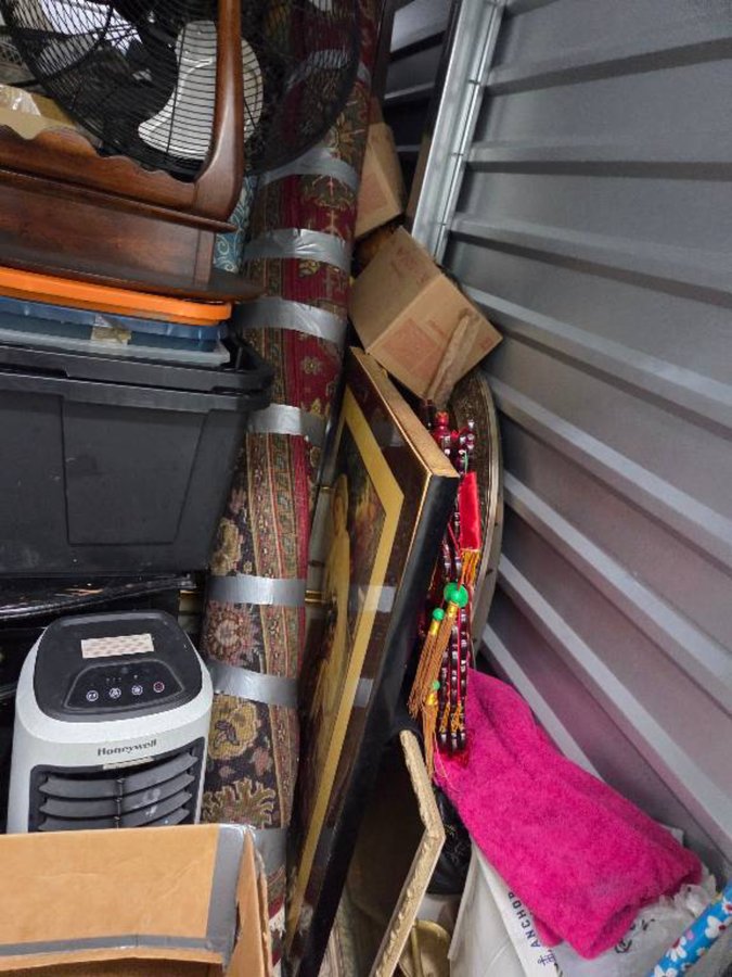 5 x 10 storage unit in Las Vegas, NV