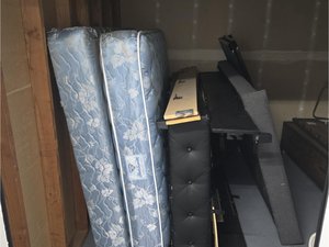 10 x 10 storage unit in San Diego, CA