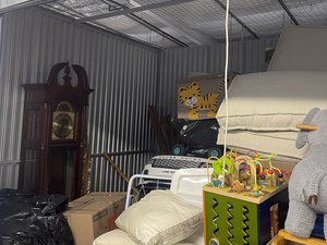 13 x 10 storage unit in Honolulu, HI