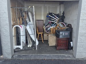 10 x 10 storage unit in Monroe, WA