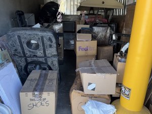 10 x 20 storage unit in Canoga Park, CA