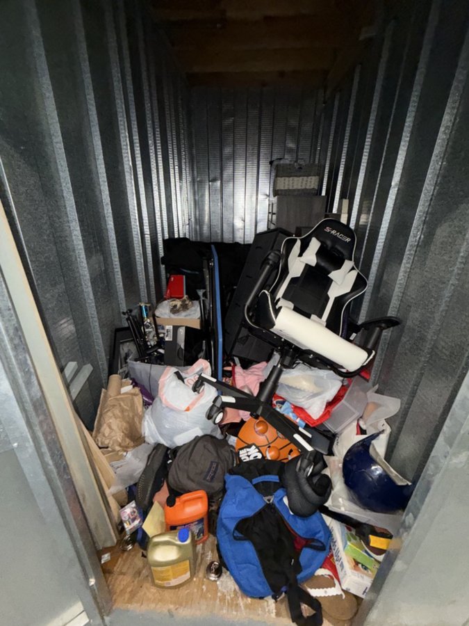 5 x 10 storage unit in Canoga Park, CA