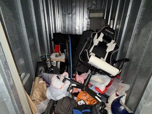 5 x 10 storage unit in Canoga Park, CA