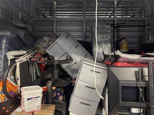 10 x 10 storage unit in Honolulu, HI