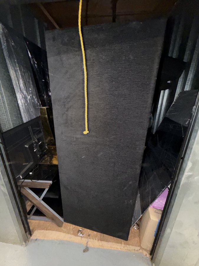 7 x 10 storage unit in Canoga Park, CA