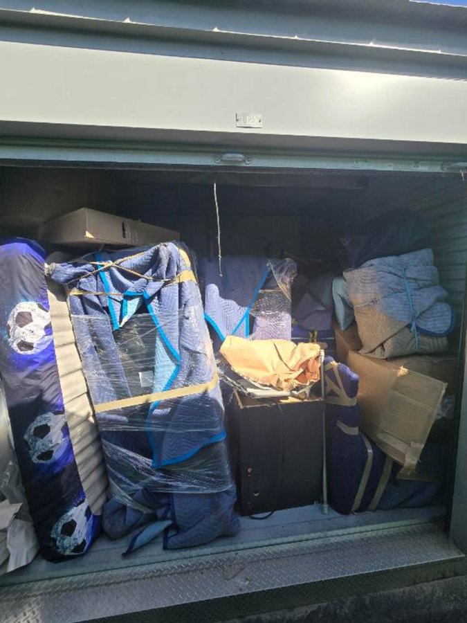 10 x 10 storage unit in Oxnard, CA