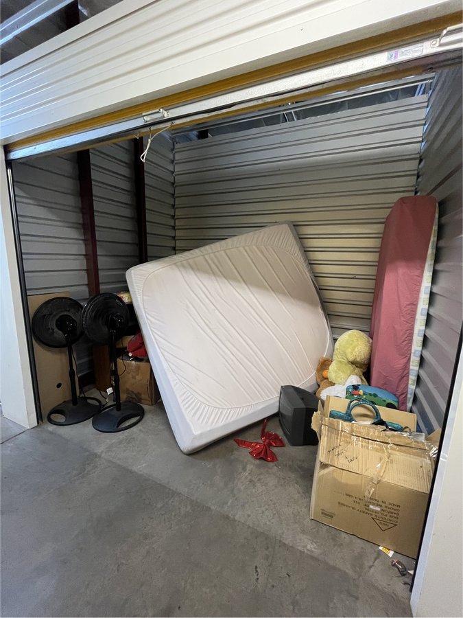 10 x 7 storage unit in Tempe, AZ