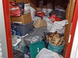 5 x 10 storage unit in San Fernando, CA