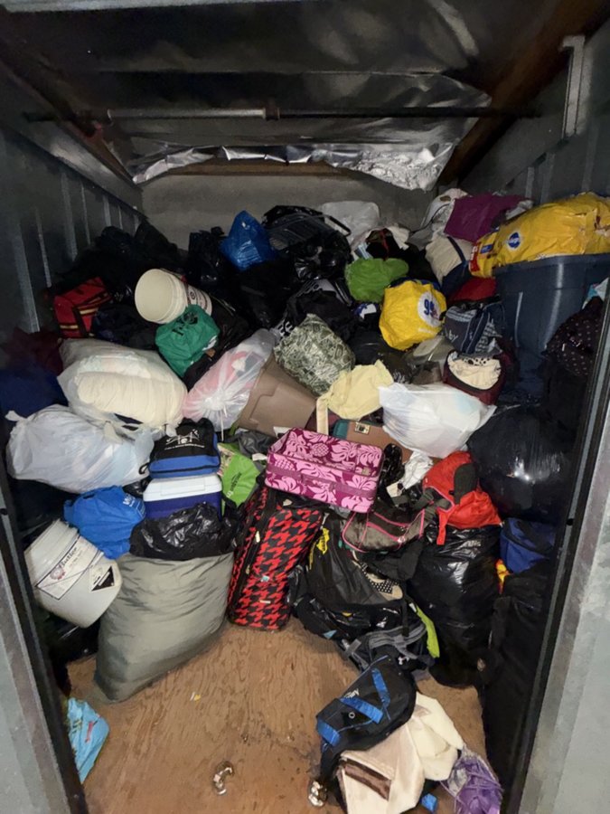 10 x 10 storage unit in Canoga Park, CA
