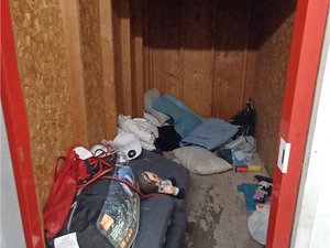 5 x 10 storage unit in San Fernando, CA