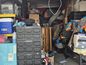 10 x 20 storage unit in Vista, CA