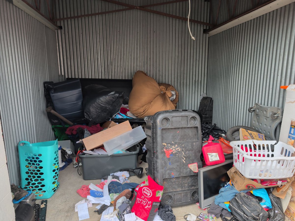 10 x 10 storage unit in Bolingbrook, IL