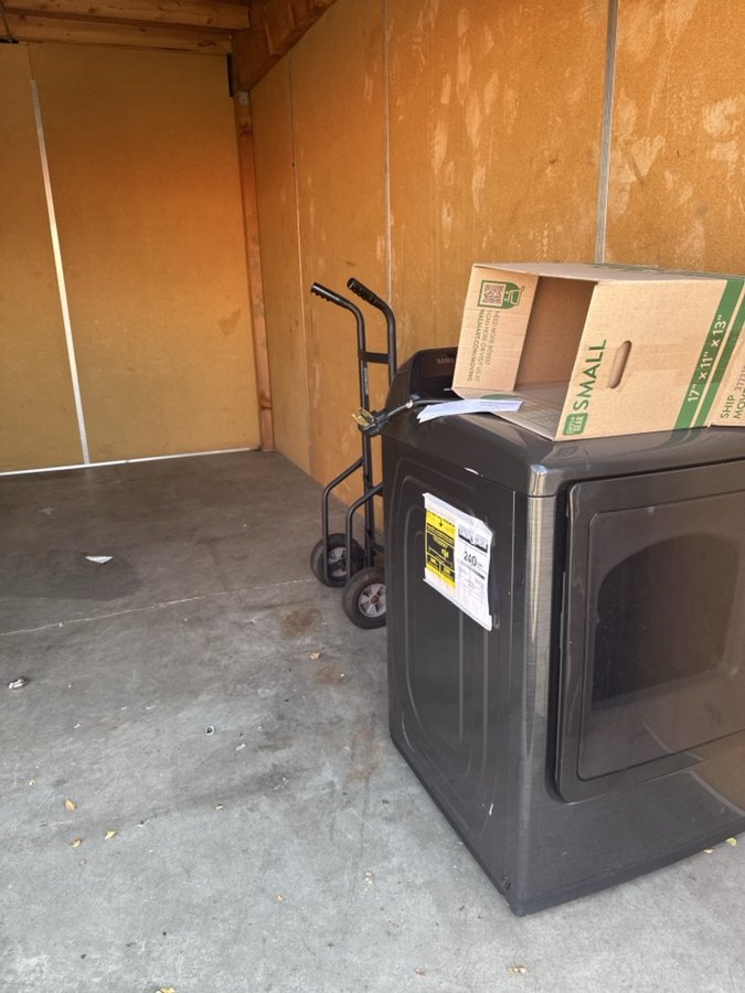 10 x 15 storage unit in Wheat Ridge, CO