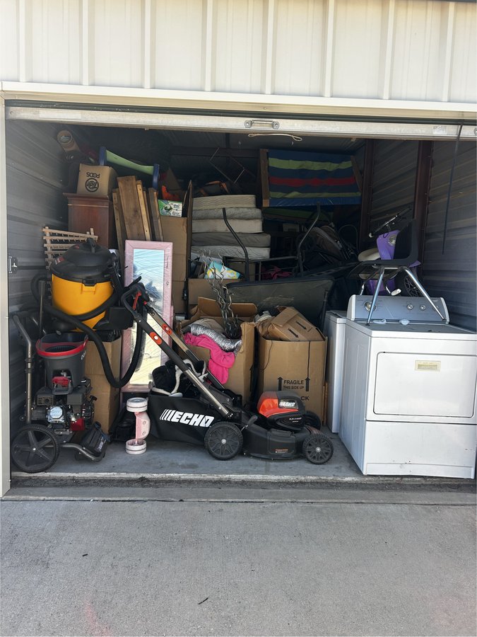 10 x 20 storage unit in Wichita, KS